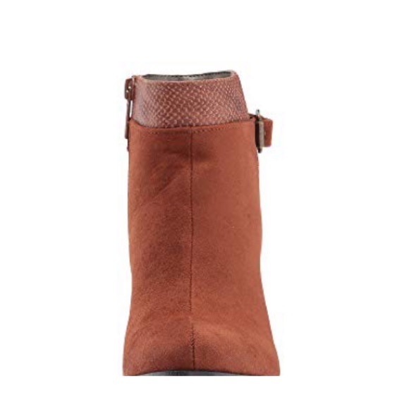 Whiskey Cognac Pointy Toe Kitten Heel Ankle Boots - Picture 8 of 8